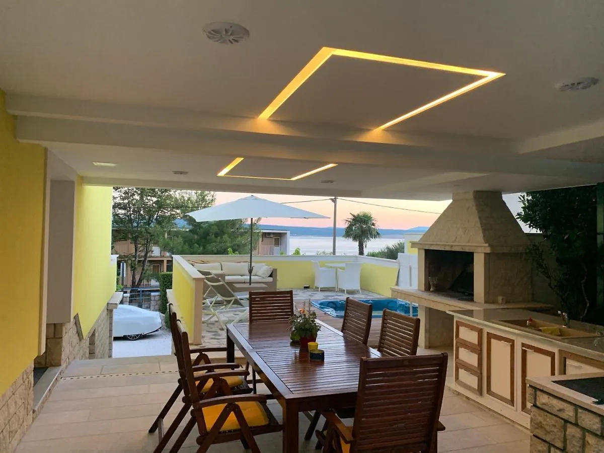 Apartments & Rooms Marina Dramalj