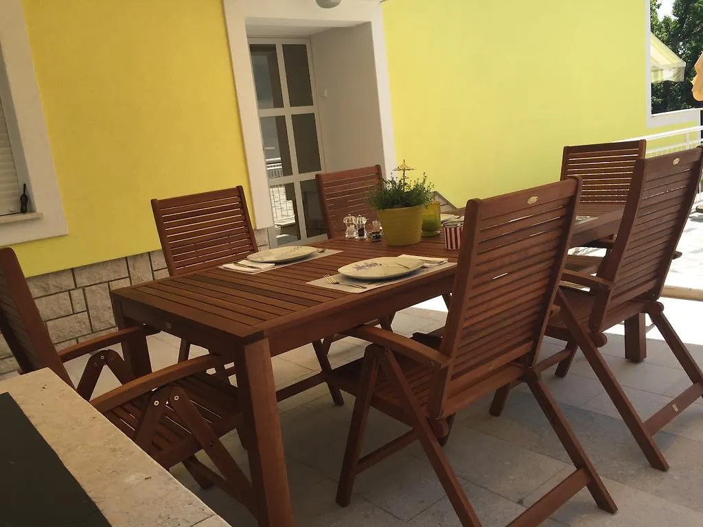 Apartments & Rooms Marina Dramalj