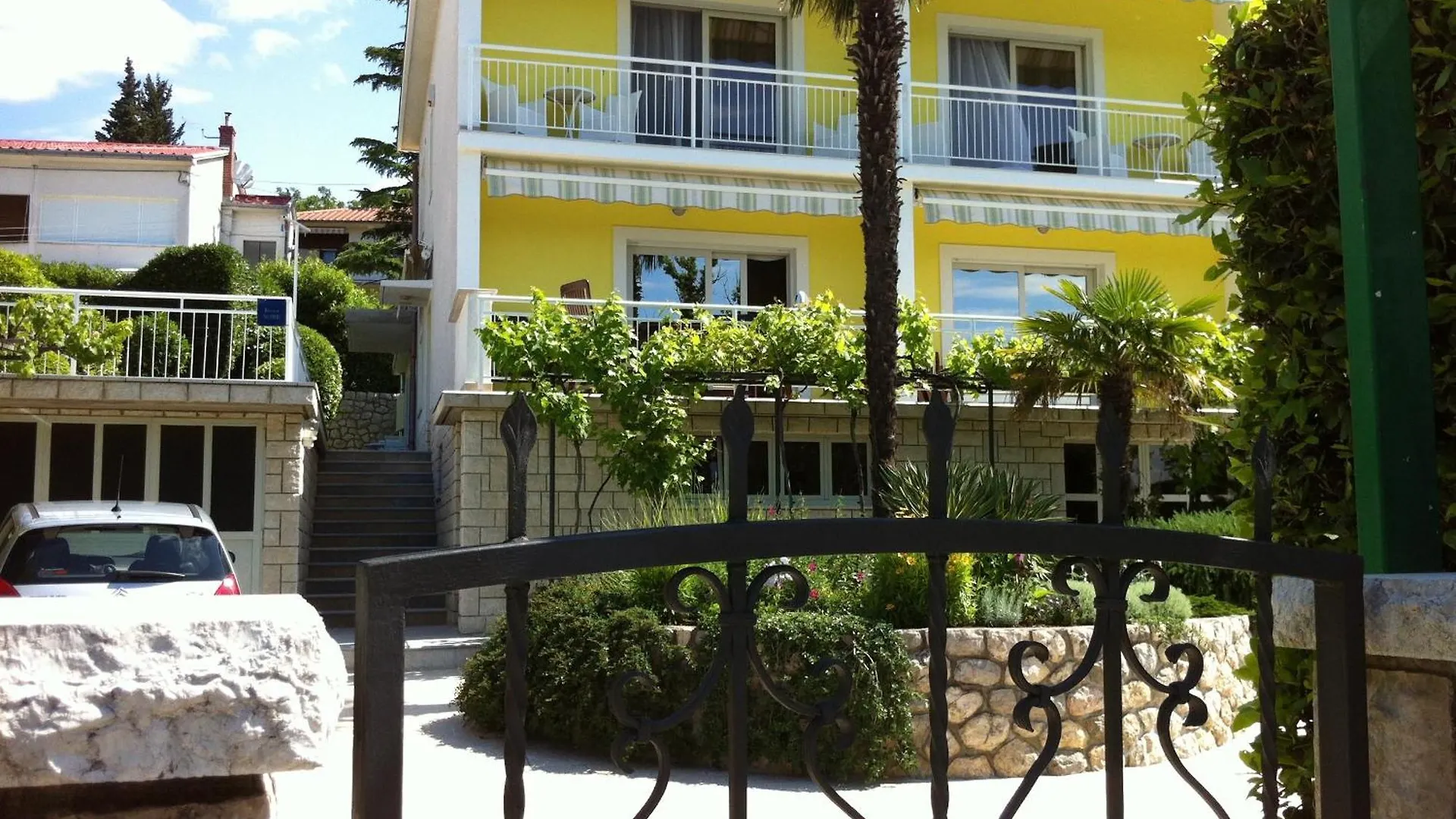 Apartments & Rooms Marina Dramalj